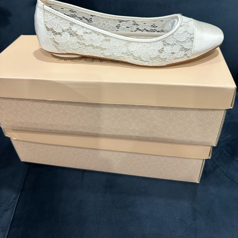 Benjamin Walk Cream Lace Flats for Weddings